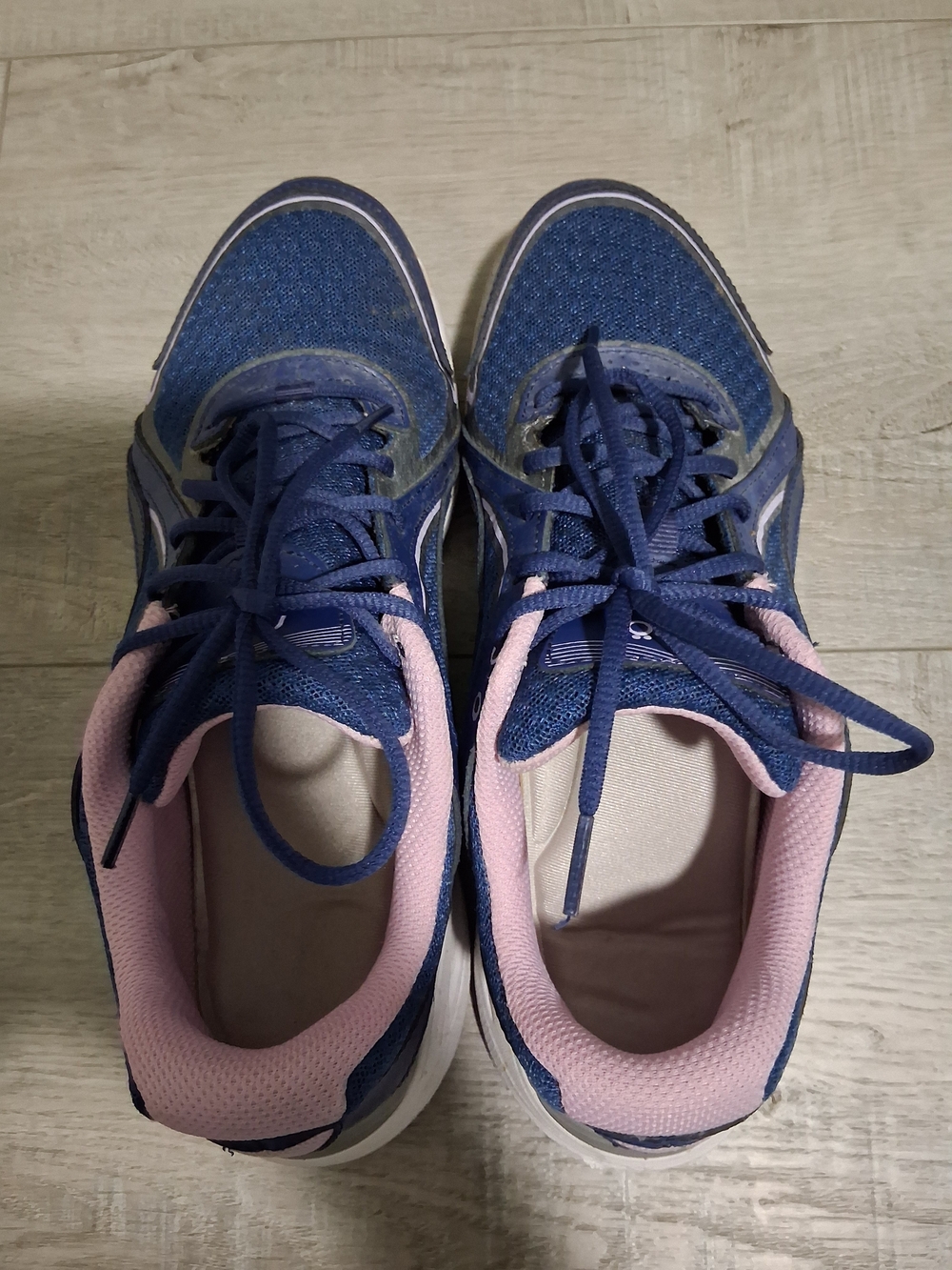 Ryka Navy Athletic Sneakers with Pink Collar